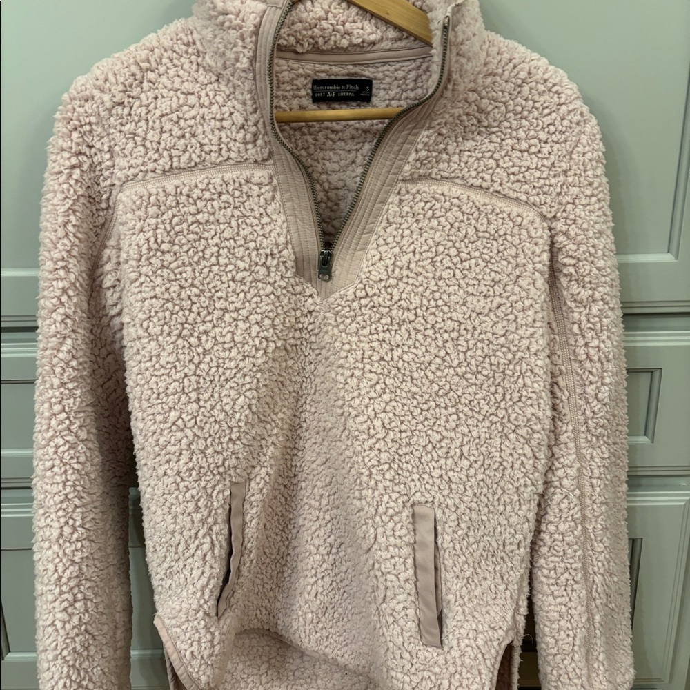 Abercrombie & Fitch Sherpa pullover